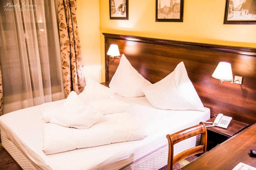 Bialy Dwor Bed & Breakfast ฟิดซิน ห้อง รูปภาพ