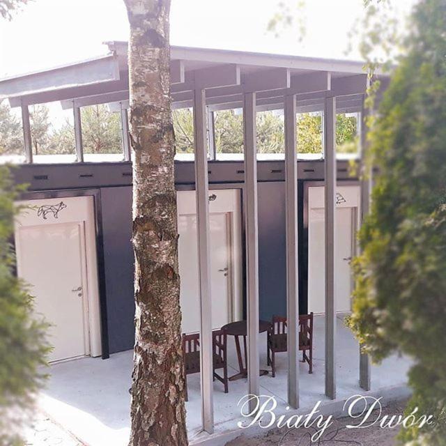 Bialy Dwor Bed & Breakfast ฟิดซิน ภายนอก รูปภาพ